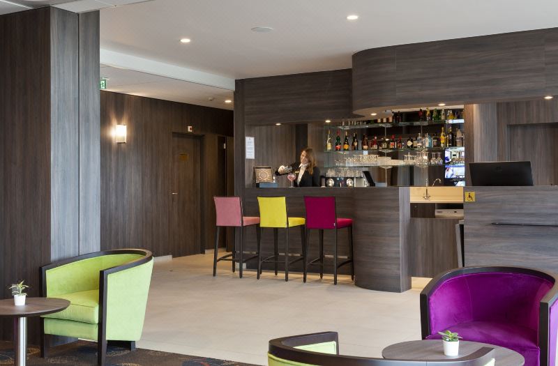 Hôtel Roi Soleil Prestige Plaisir - St Quentin photo 2