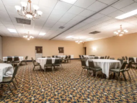 Quality Inn Morris I-80 Hotels in Morris