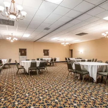 Quality Inn Morris I-80