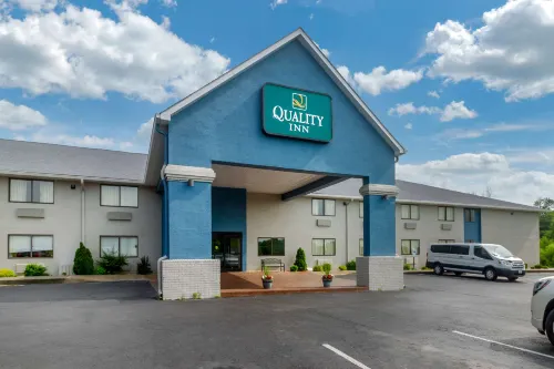 Quality Inn Hotels in Danville