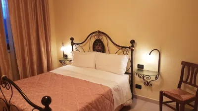 Le Tre Rose Hotels in Bono