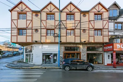 Hotel Villa Brescia Hotel in zona The Starting Point of Pan-American Highway