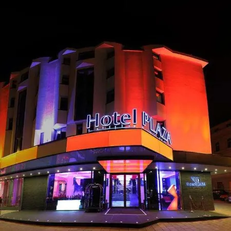 Plaza V Hotel Отели в г. Тыргу-Муреш