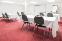 Super 8 by Wyndham Lethbridge Hotel di Lethbridge