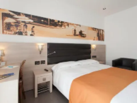 ホテル アドロン イェーゾロのホテル