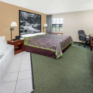 Super 8 by Wyndham Pine Bluff