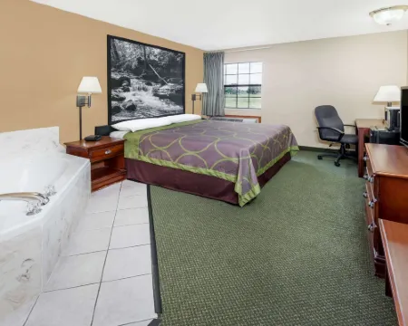 Super 8 by Wyndham Pine Bluff Hotels in Pine Bluff