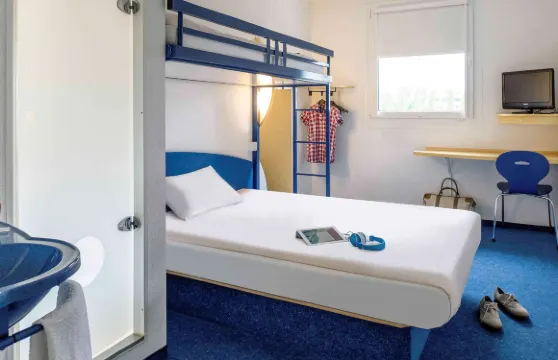 聖洛宜必思快捷酒店