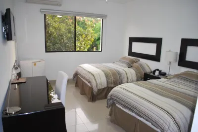 Brandt Ejecutivo Colonial Los Robles Hotels in 