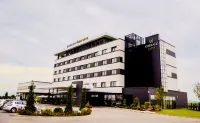 Emerald Hotel Hotels in 