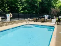 Holiday Inn Express & Suites DANBURY - I-84 by IHG - Pools