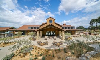 Sun Outdoors Paso Robles