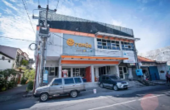 RedDoorz near Suroboyo Carnival Park