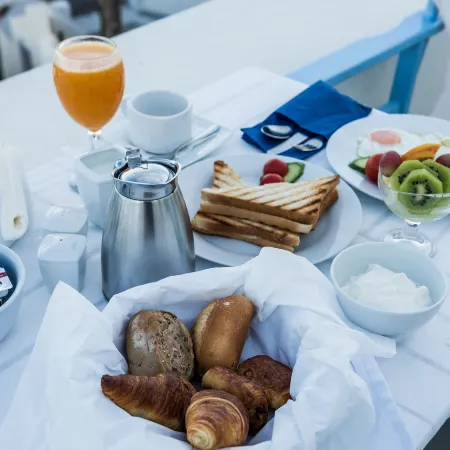 Pantelia Suites
