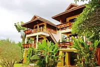 Pai Vimaan Resort - Pools