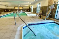 Grand Hotel at Bridgeport Hotels in Tualatin