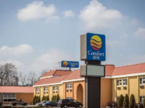 Quality Inn & Suites Hotels in St. Clair County