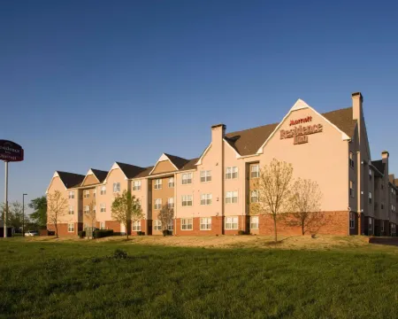 เรสซิเดนซ์อินน์ บายแมริออท สปริงเดล โรงแรมในสปริงเดล