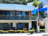 Bay Sands Seafront Studios Hotels in Waitangi