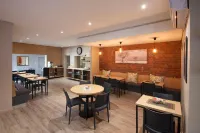 The Hill Boutique Bed & Breakfast - 3-Star