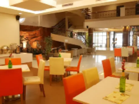 Circle Inn Hotel and Suites Bacolod Hotels in Bacolod