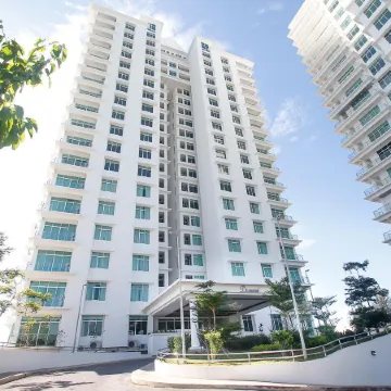 BAY RESORT CONDOMINIUM@IMPERIAL SUITES DIAMOND TOWER