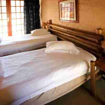 Bains Lodge Rooms
