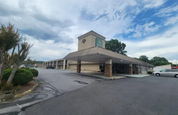 OYO 威爾克斯伯勒421號公路酒店