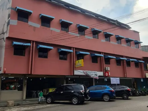 RedDoorz Near Nagoya Citywalk Batam 4