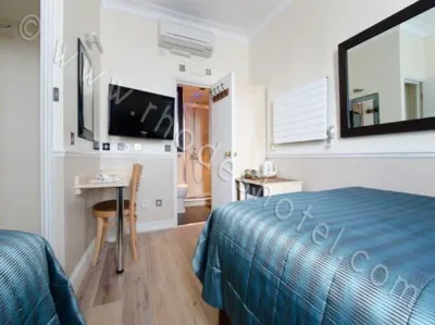 Rhodes Hotel Hotels in Hyde Park