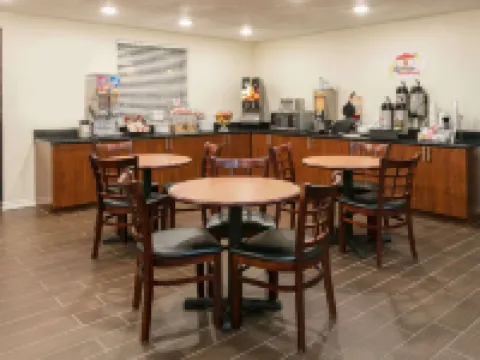 Super 8 by Wyndham Duncan Hotels in Duncan