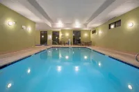 Holiday Inn & Suites 杜蘭戈 - 游泳池