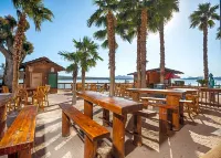 The Nautical Beachfront Resort - Wifi