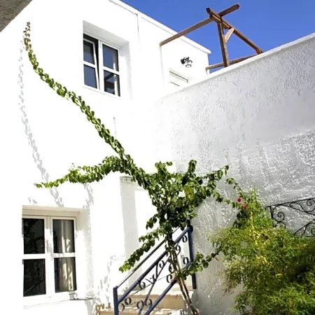 Giannoulis Hotel
