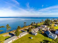 Dungeness Bay Cottages Hotels in Sequim