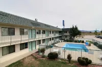 Travelodge by Wyndham Raton Hotels in Raton