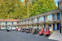 Sidney James Mountain Lodge - Parkplatz
