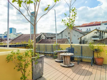 Spices Hotel Отели рядом с достопримечательностью «Acheen Street Mosque»