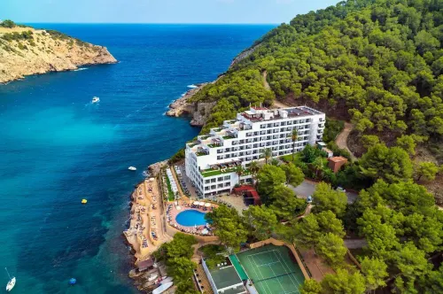 Palladium Hotel Cala Llonga - Adults Only Hotel a Cala Llenya