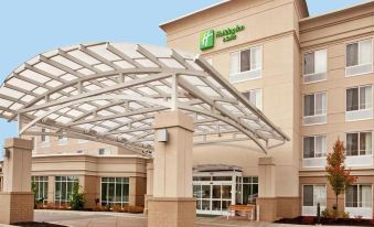 Holiday Inn & Suites Beckley