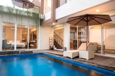 Melase 9 Villa, Senggigi Отели рядом с достопримечательностью «Samara Lombok»