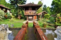 Puri Lumbung Hotels in Tumbang Ponyoi