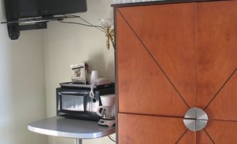 Great Basin Inn - Housity