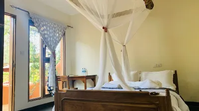 Babylon Lodge