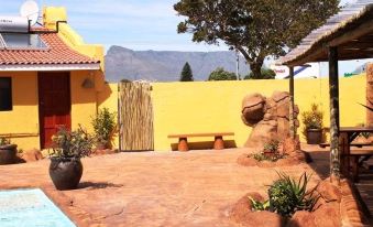 Flintstones Guest House Cape Town