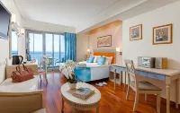 Tropical Hotel