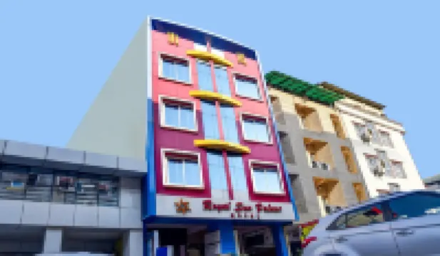 Treebo Royal Sun Palace MP Nagar Zone 2 Hotel dekat Habibganj Railway Station