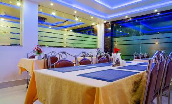FabHotel Kanchan Plaza