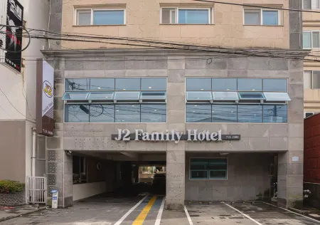 J2 Family Hotel