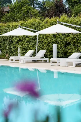Red's Redaelli Hotel Hotel dekat Lago Pusiano Pesca E Navigazione